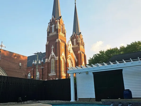 (undisclosed Address), Louisville, KY 40206