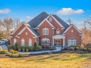 1081 Saint Ives Ct, Morristown, TN 37814