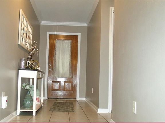 5th image of 1301 Shadowlake Dr
