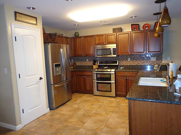 2nd image of 2217 E Victor Ave
