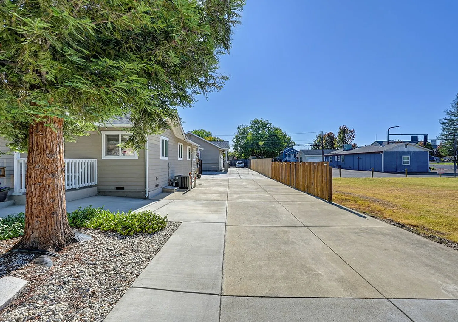 Beautifully Remodeled Home in Rocklin! — Photo 3