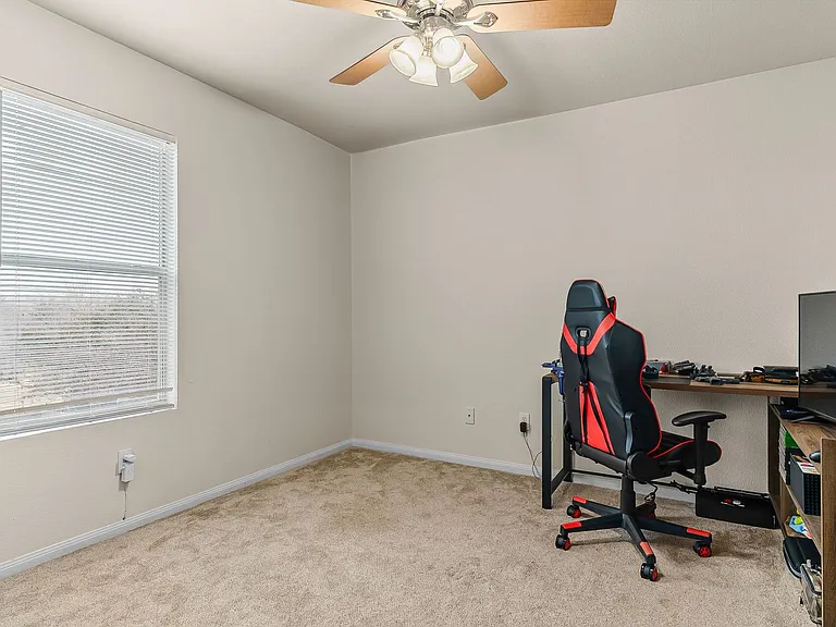 2500 Waterfall Dr — Photo 21