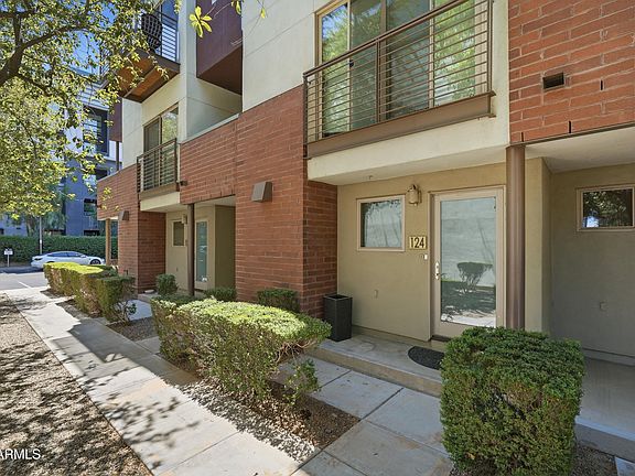 2nd image of 525 W LAKESIDE Drive #124