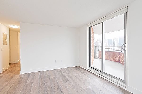 1st image of 520 2nd Ave APT 11C