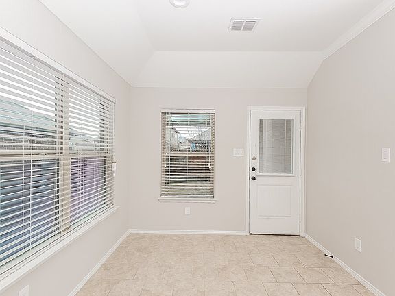 5th image of 505 Pawnee St