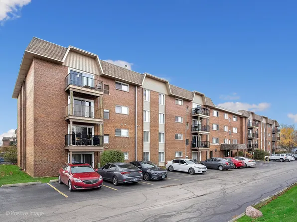 2301 Beau Monde Ln APT 207, Lisle, IL 60532