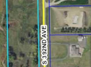 2724 392nd Ave, Aberdeen, SD 57401