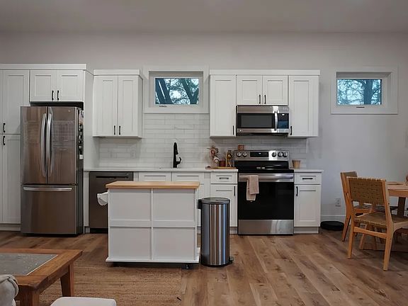 2nd image of 6526 1/2 1st Ave S