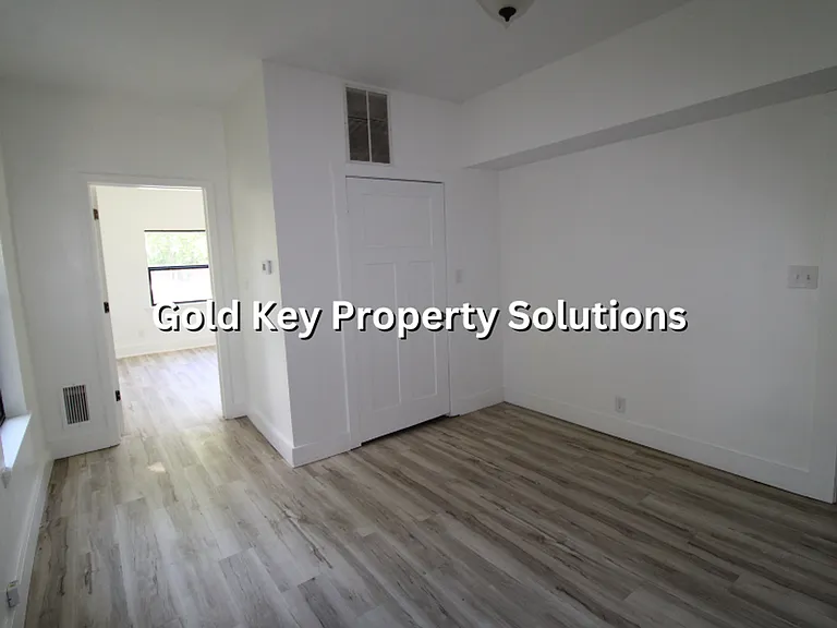 1512 Locust St — Photo 6