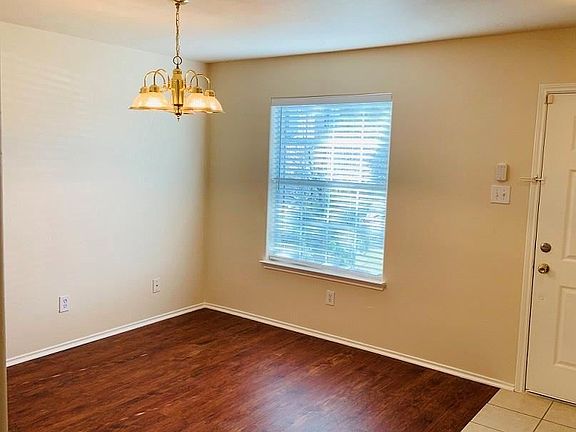 4th image of 2518 Marble Manor Ln