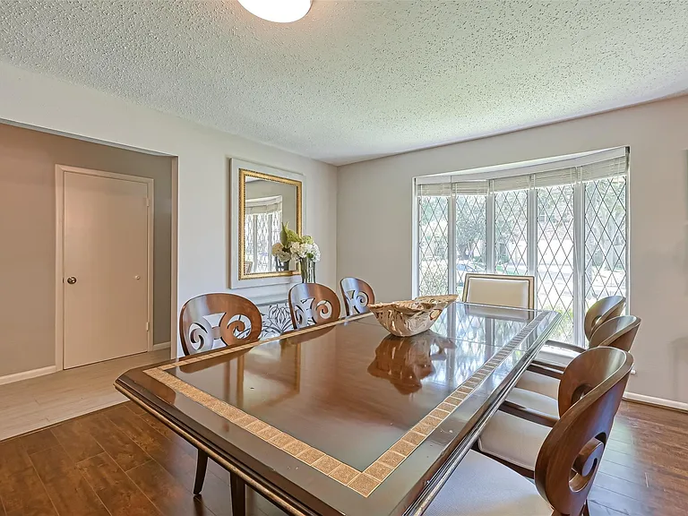 13914 Saint Marys Ln — Photo 6