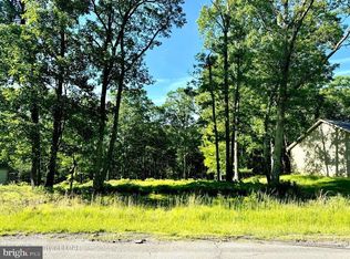 36 Turnberry Ln, Hazleton, PA 18202