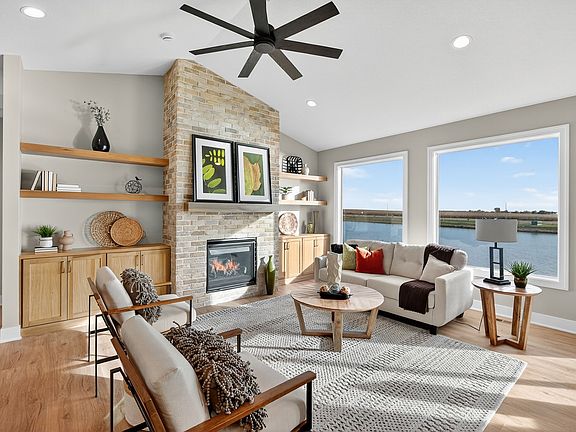 3rd image of 873 SW Cattail Rd