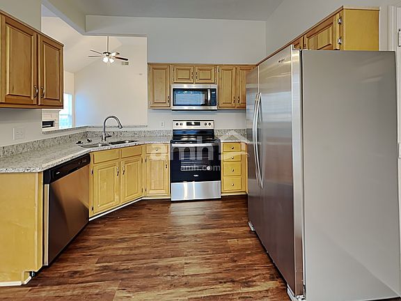 3rd image of 5229 Ridgefalls Way