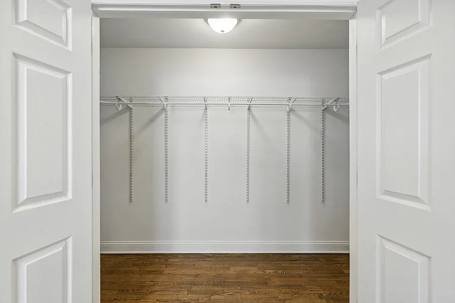 314 Oakwood Ave Apartments — Photo 4