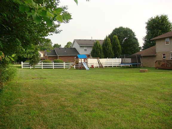 3rd image of 6240 Creek Lake Ct