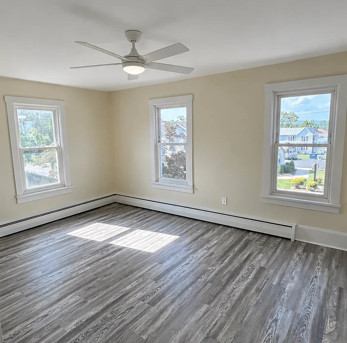 3 bed, 1361 sqft, $1,800 — Photo 4