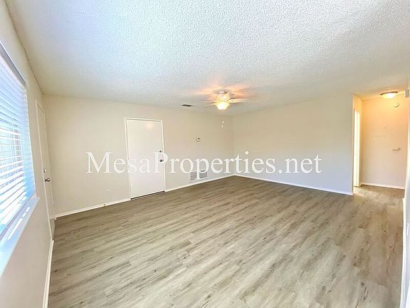 3rd image of 14941 Yucca Ave #B
