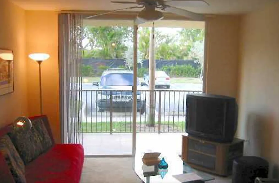 Villa Cir, Boynton Beach — Photo 3
