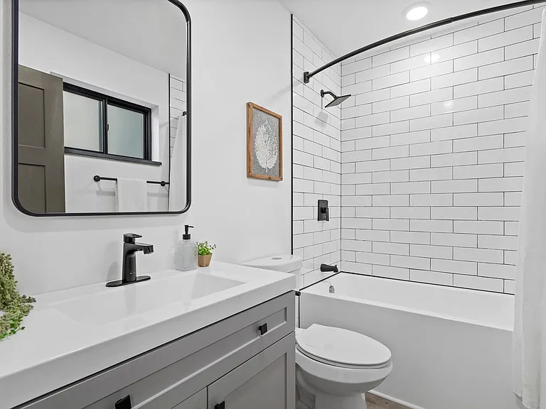 2415 Pacific St #101 — Photo 25