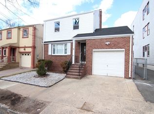 54 Allen St, Irvington, NJ 07111