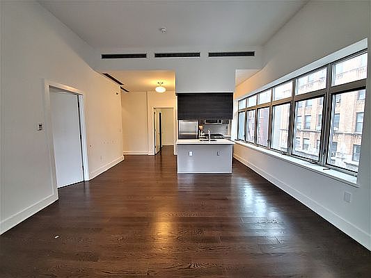 1st image of 68 Livingston St #5C