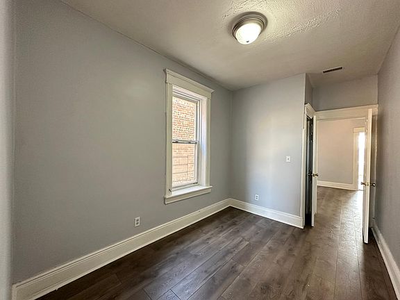 4th image of 43 Grant Ave #37E
