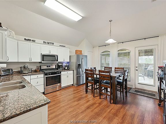 3rd image of 15309 Carriker Ct