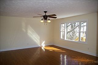 4th image of 1178 Willis Branch Rd