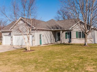 125 Pearson Ct, Saint Charles, MN 55972