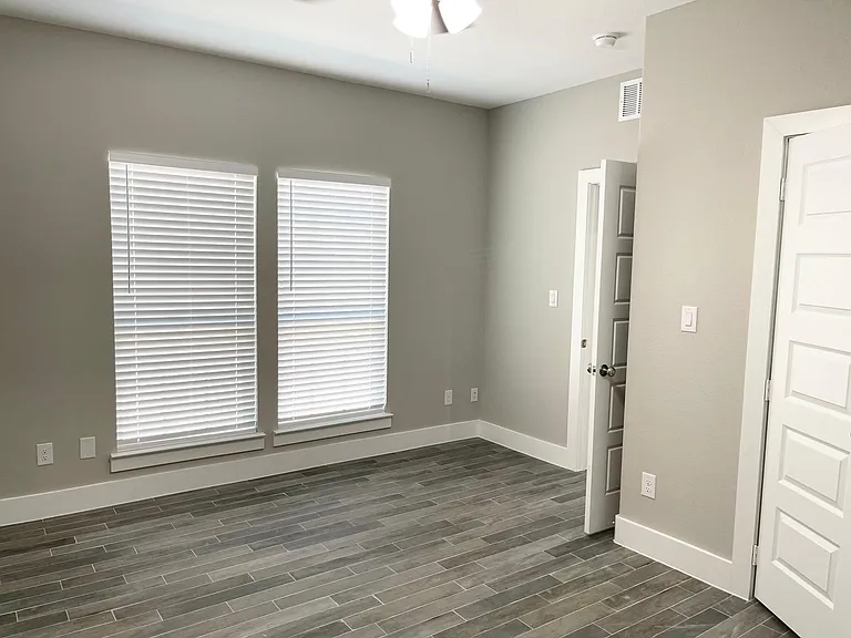 4837 Spindrift Psge — Photo 15