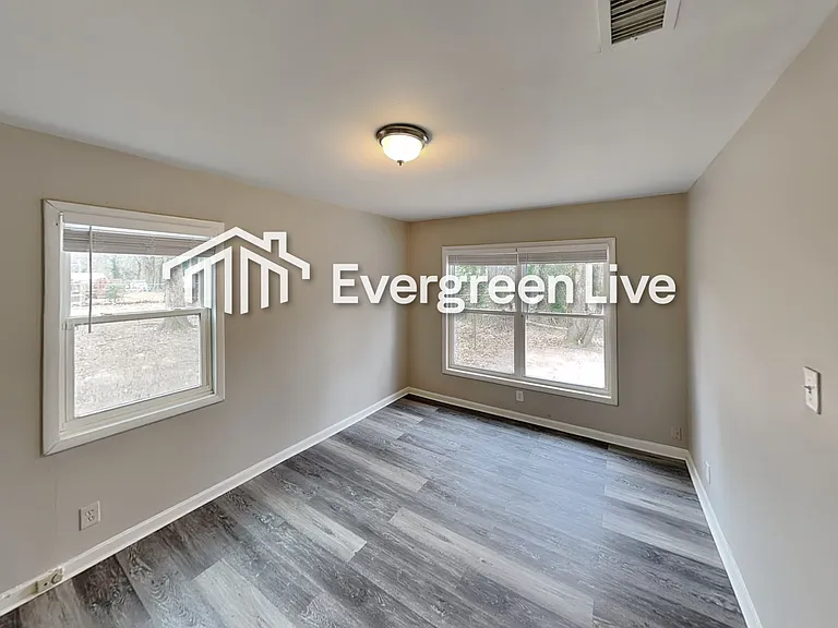 2492 Connally Dr — Photo 14