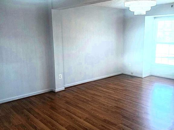 4th image of 5303 Abbeywood Ct