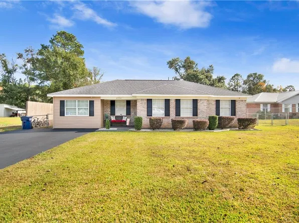 6934 Jamestown Dr, Irvington, AL 36544