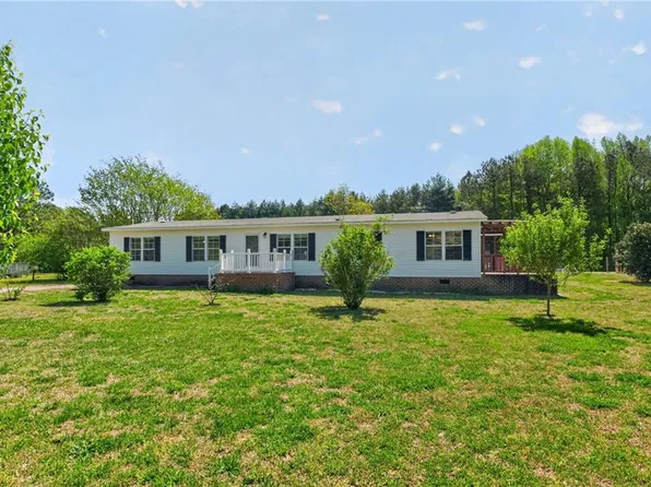 11867 Harcum Rd, Gloucester, VA 23061