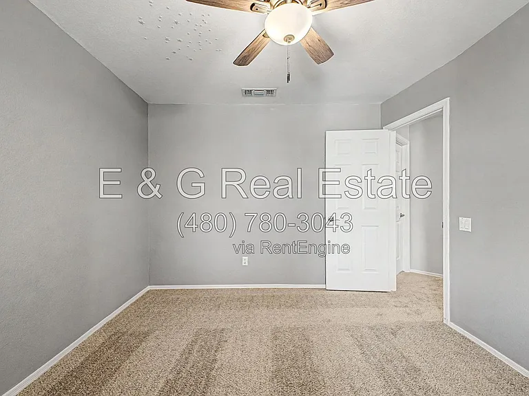 19424 N 33rd Pl — Photo 31