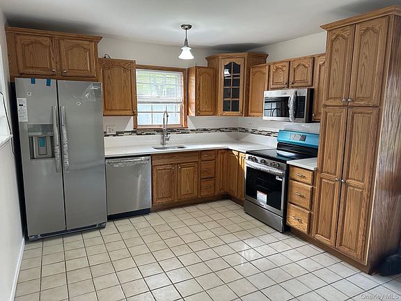 2nd image of 279 Beaver Drive