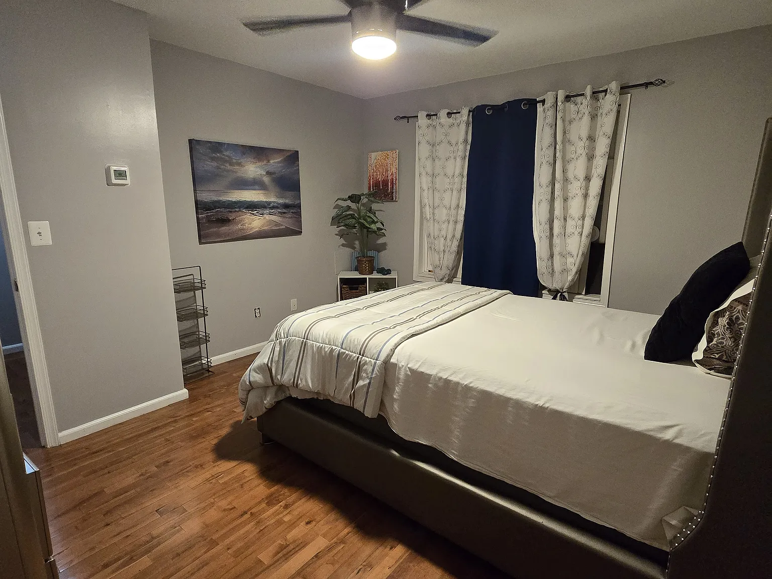 3 bed, 2.5 bath, $1,000 — Photo 3