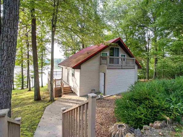 200 Bayview Dr, Bumpus Mills, TN 37028