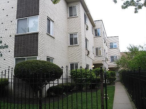 1st image of 7249 N Hamilton Ave #2c