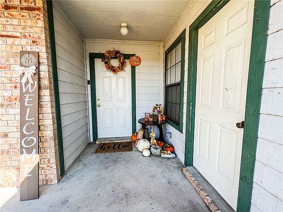 3rd image of 500 Crest Circle Dr #A & B