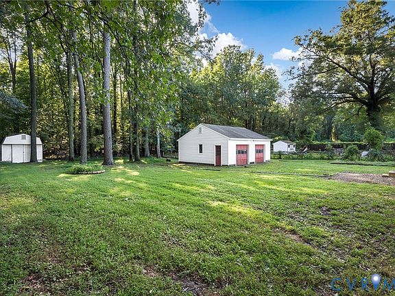 2nd image of 301 W Jerald St