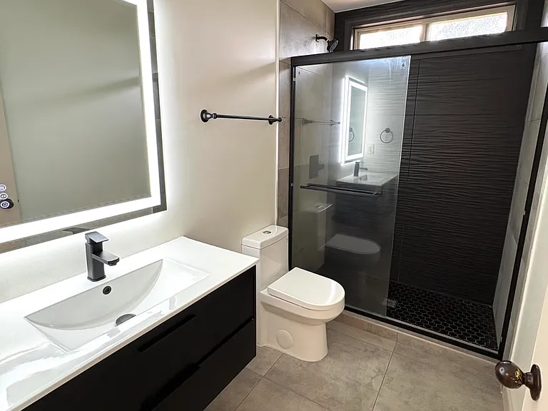 1244 Saint James Pl — Photo 24