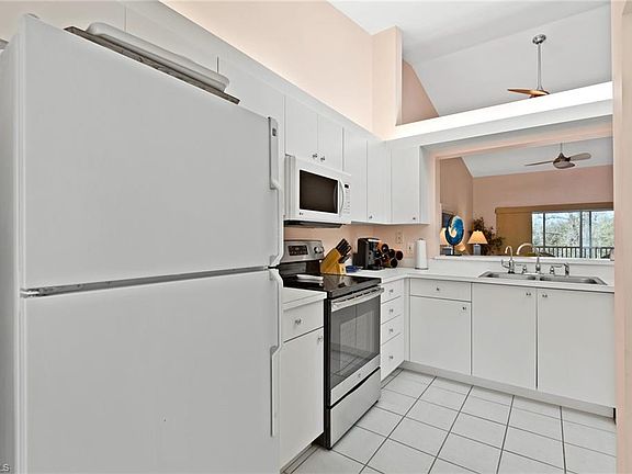 3rd image of 15050 Bridgeway Ln APT 707