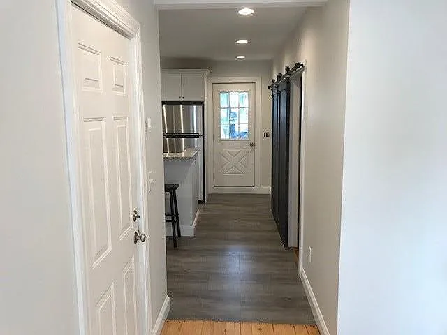 514 E 3rd St #1 — Photo 10