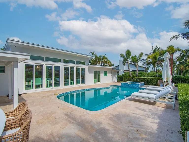 4601 Sunset Dr — Photo 48