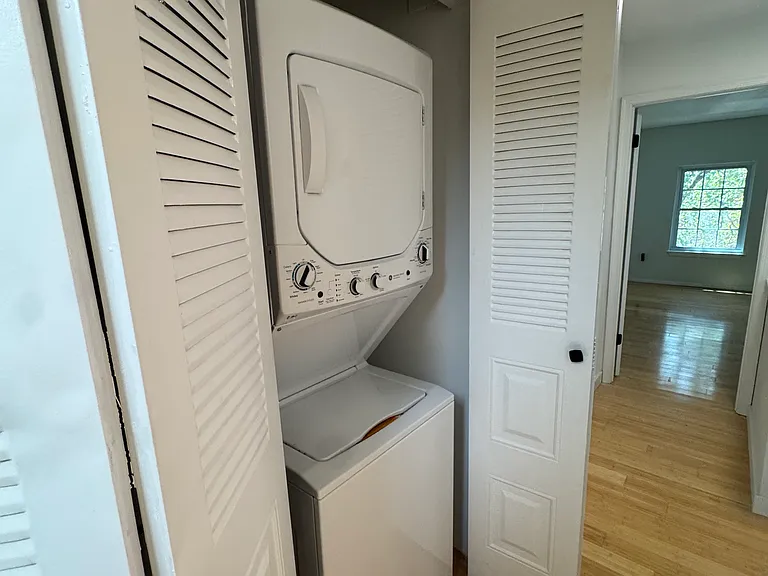 1806 E Fairmount Ave — Photo 7