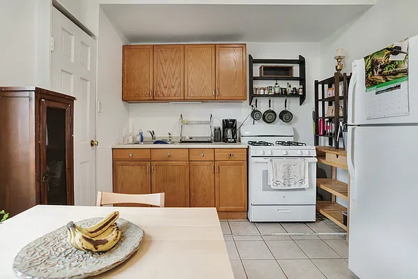Rented by Twyford Real Estate | media 5