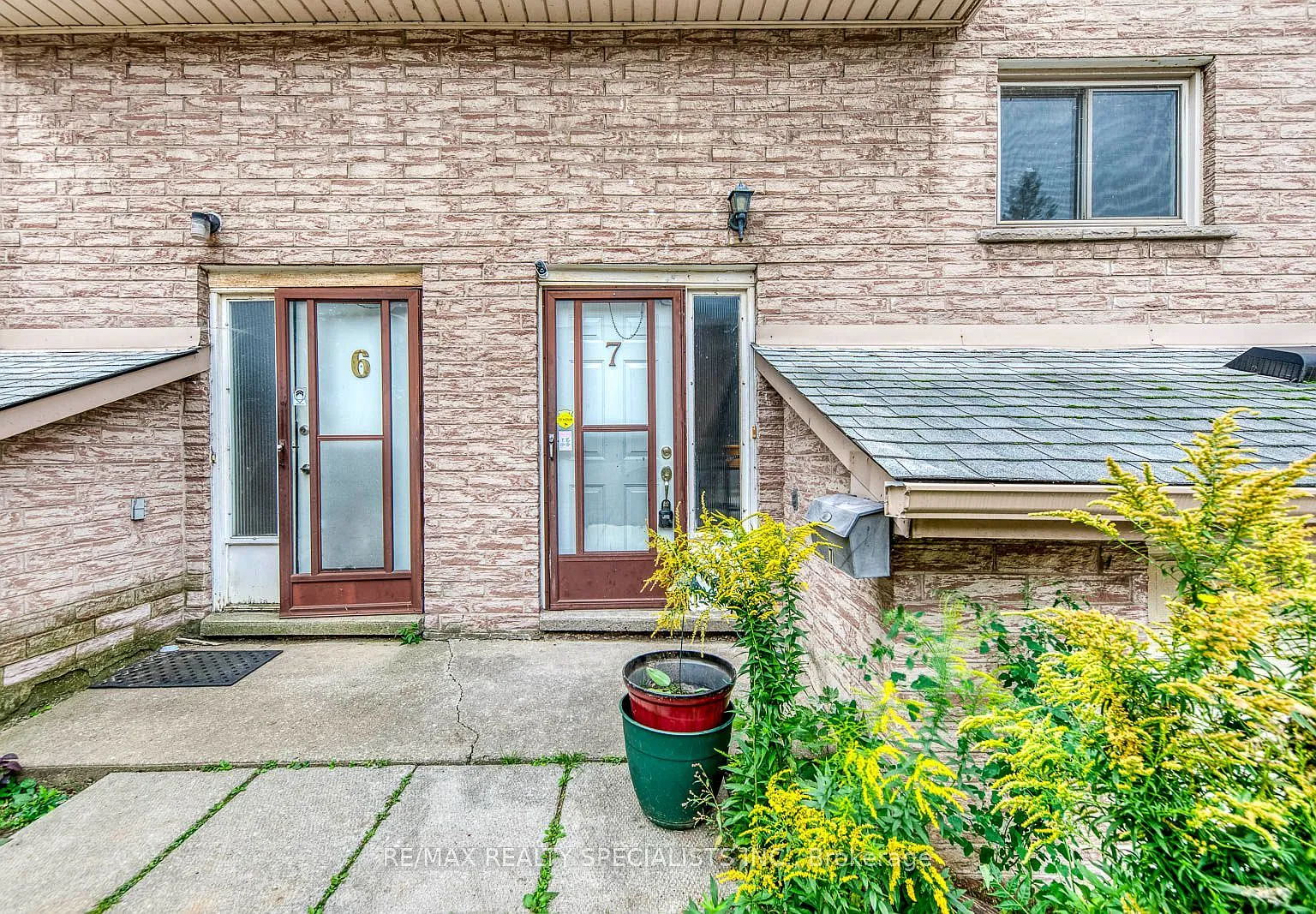 3 bed, $2,200 — Photo 3