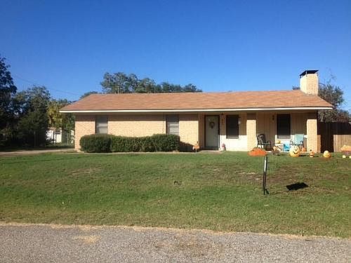 1st image of 809 E Highlands Ave